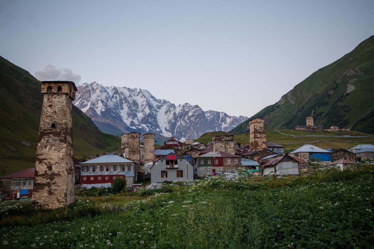 Hotel Mshvidoba à Ushguli Extérieur photo