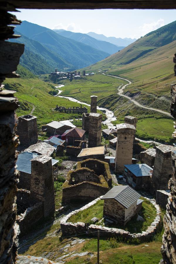 Hotel Mshvidoba à Ushguli Extérieur photo